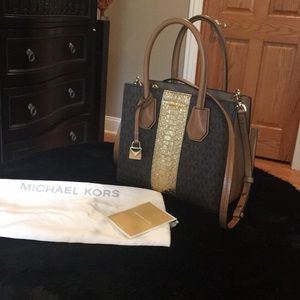 Michael Kors Mercer handbag/crossbody